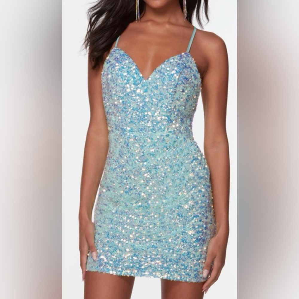 Sparkling Blue Sequin Dress‎ Box44